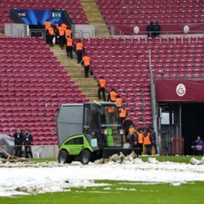 TT Arena Stadı Egholm ile Temizlendi